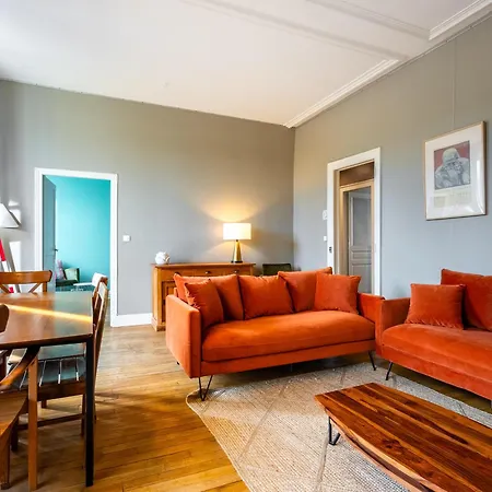 Le Chic D'adam - A Cote Du Parc De La Pepiniere Apartment