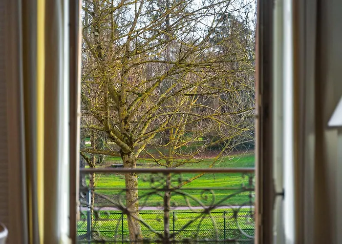 Le Chic D'adam - A Cote Du Parc De La Pepiniere Apartmán