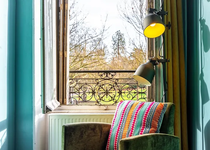 Le Chic D'adam - A Cote Du Parc De La Pepiniere Apartmán *